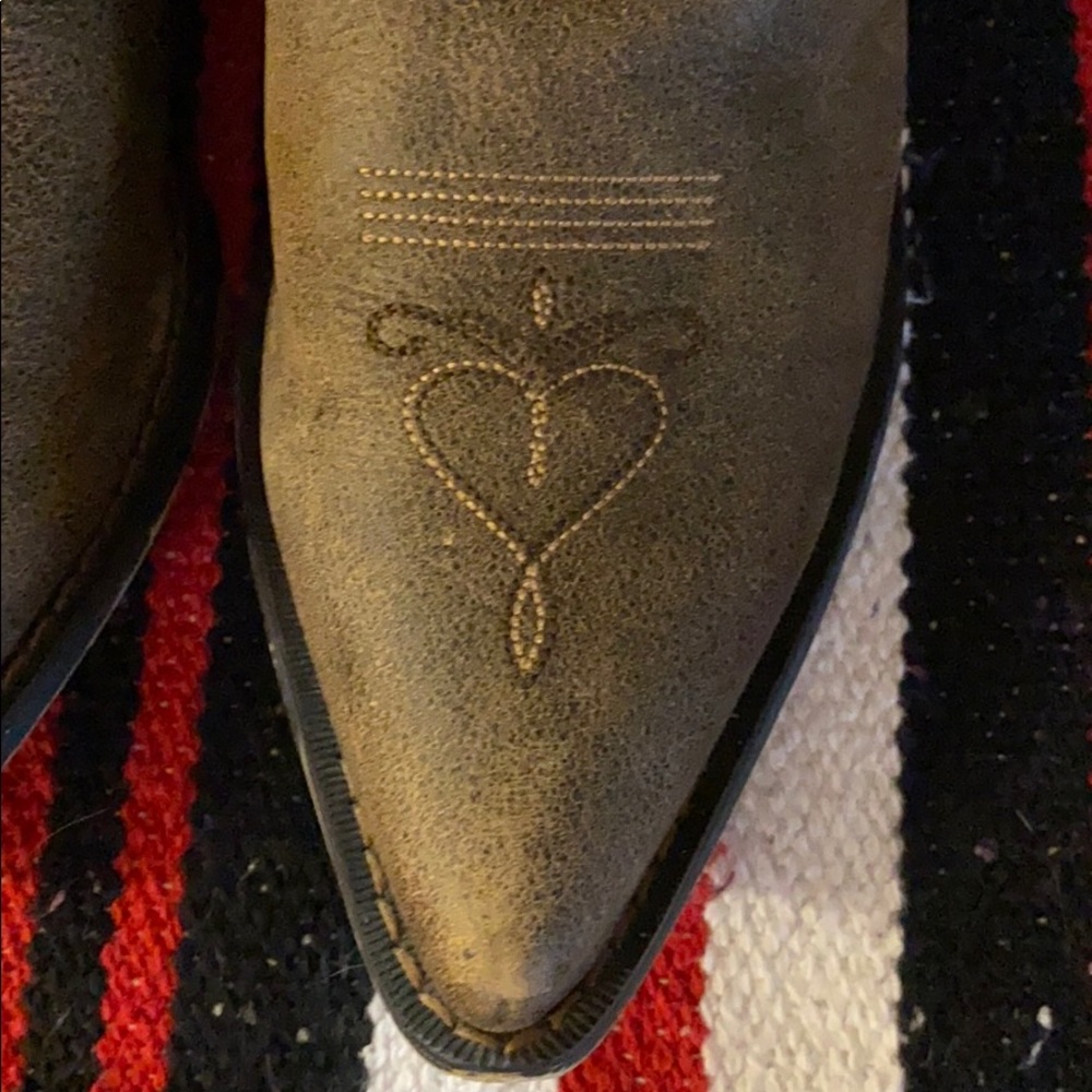 DURANGO “Crush” 11” Heart Concho - Picture 9 of 9